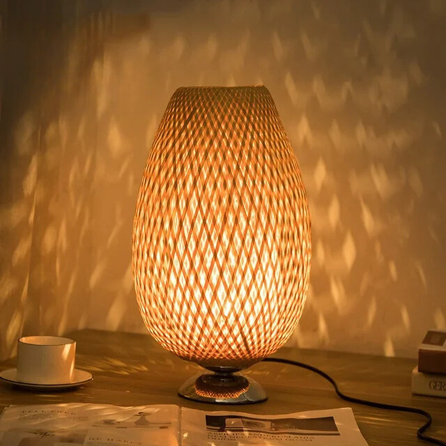 Vintage Bamboo Accent Table Lamp
