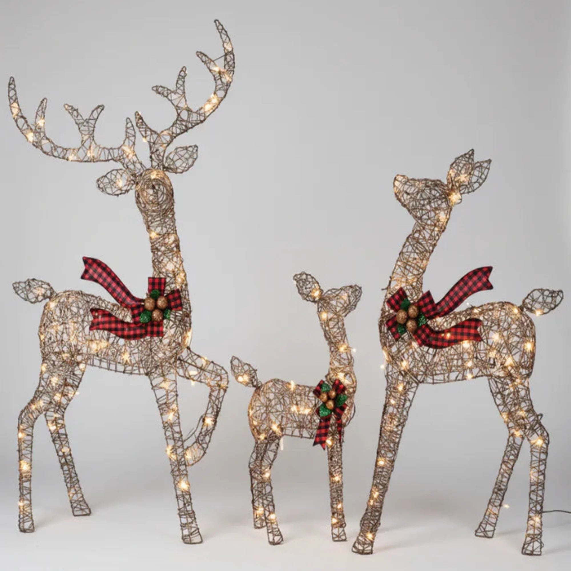 Christmas Deer Family Outdoor Decorations Lighted Waterproof Reindeer - Image 4