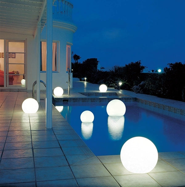 Round Outdoor Garden Light