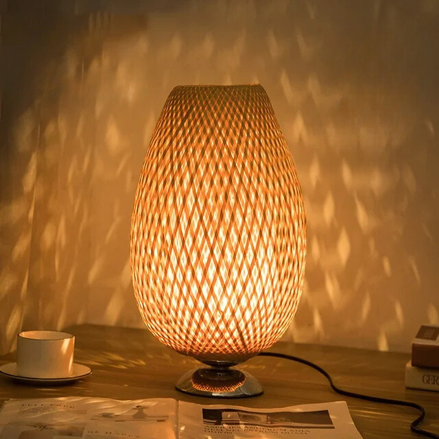 Vintage Bamboo Accent Table Lamp