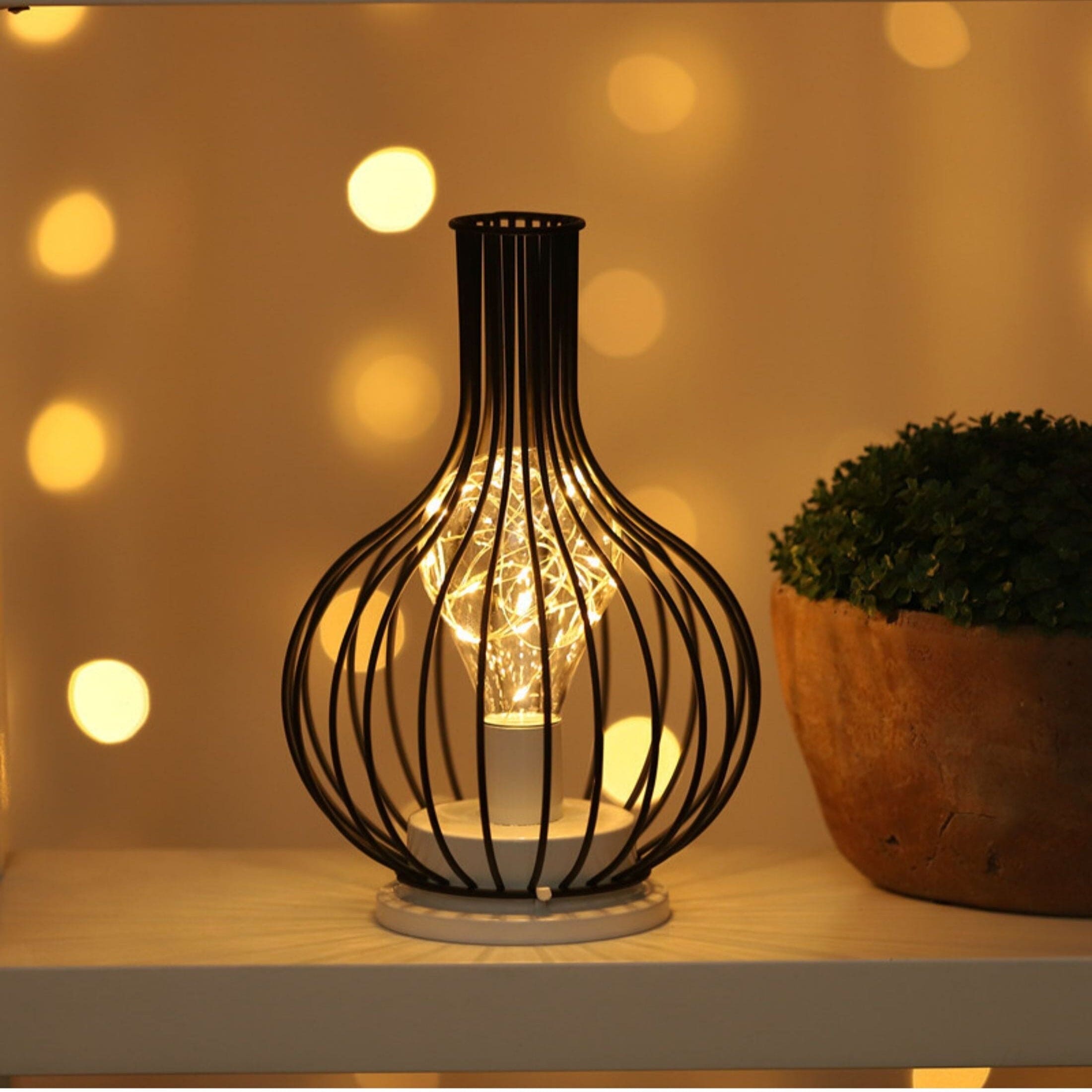 Eva Luxe NoirLume Table Lamp by LuxeLume