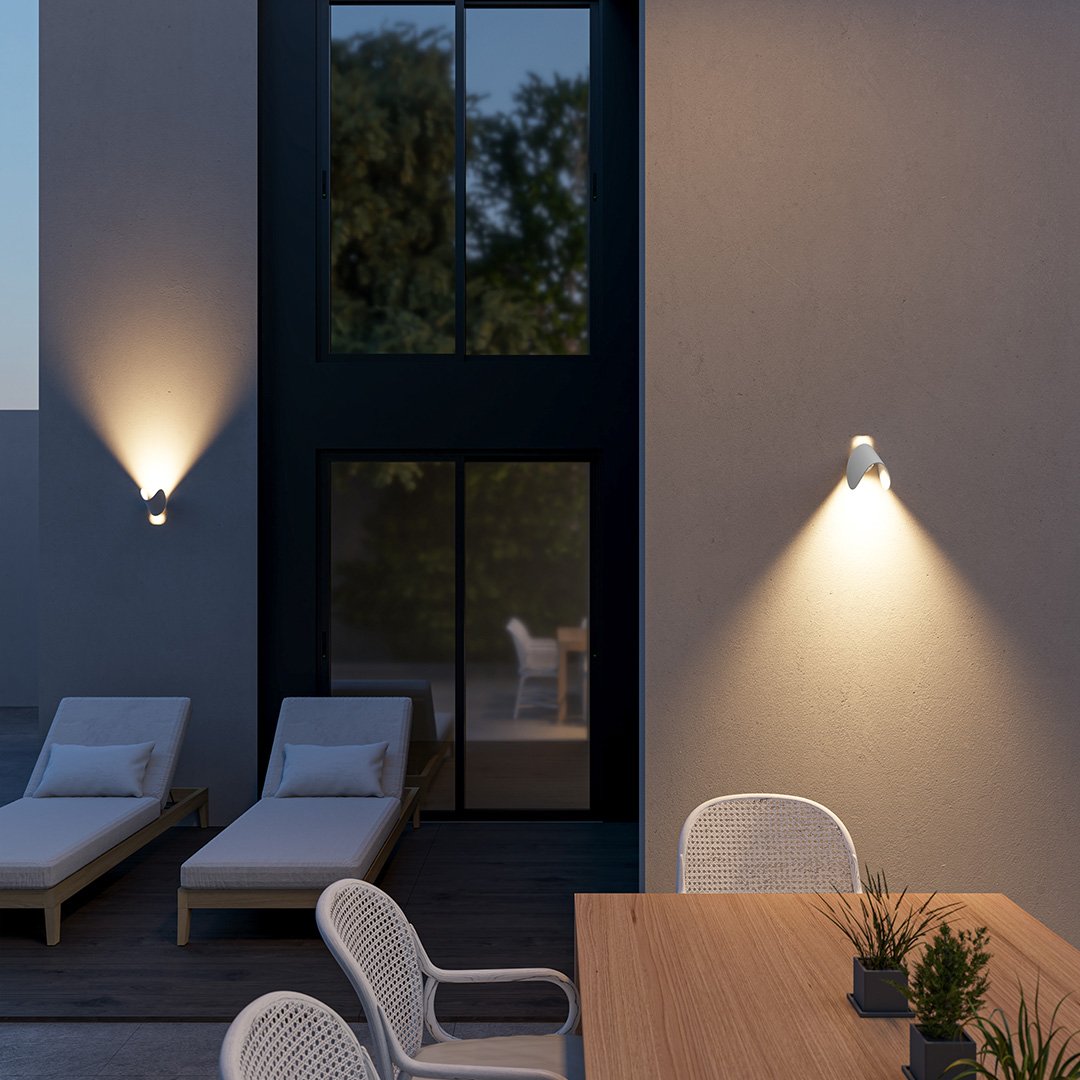 Twist Design Wall Sconce